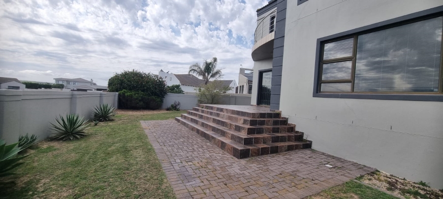 4 Bedroom Property for Sale in Country Club Western Cape